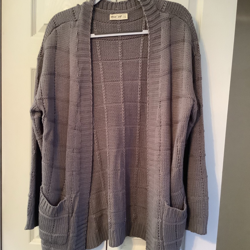 Warm and soft grey cardigan size LG